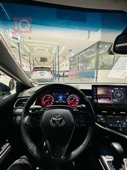 تۆیۆتا کامری